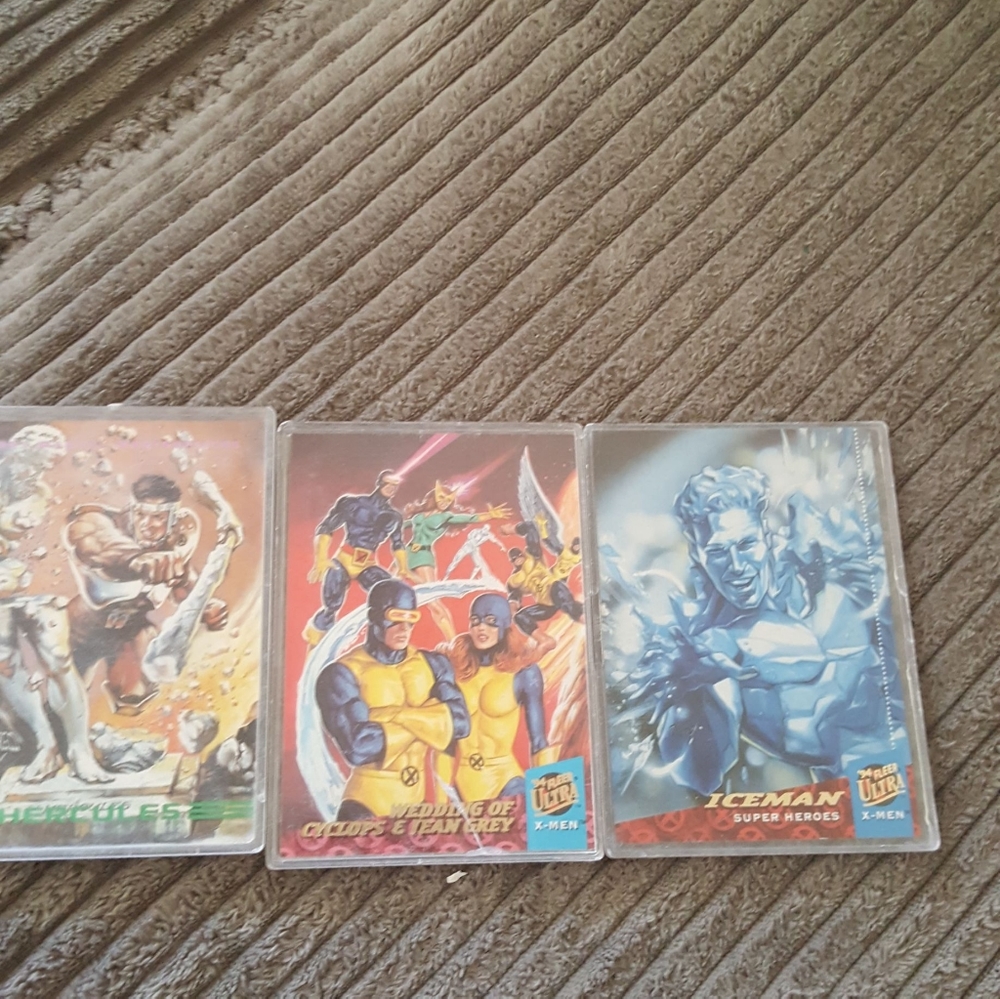 Marvel/ X-men incased trading cards